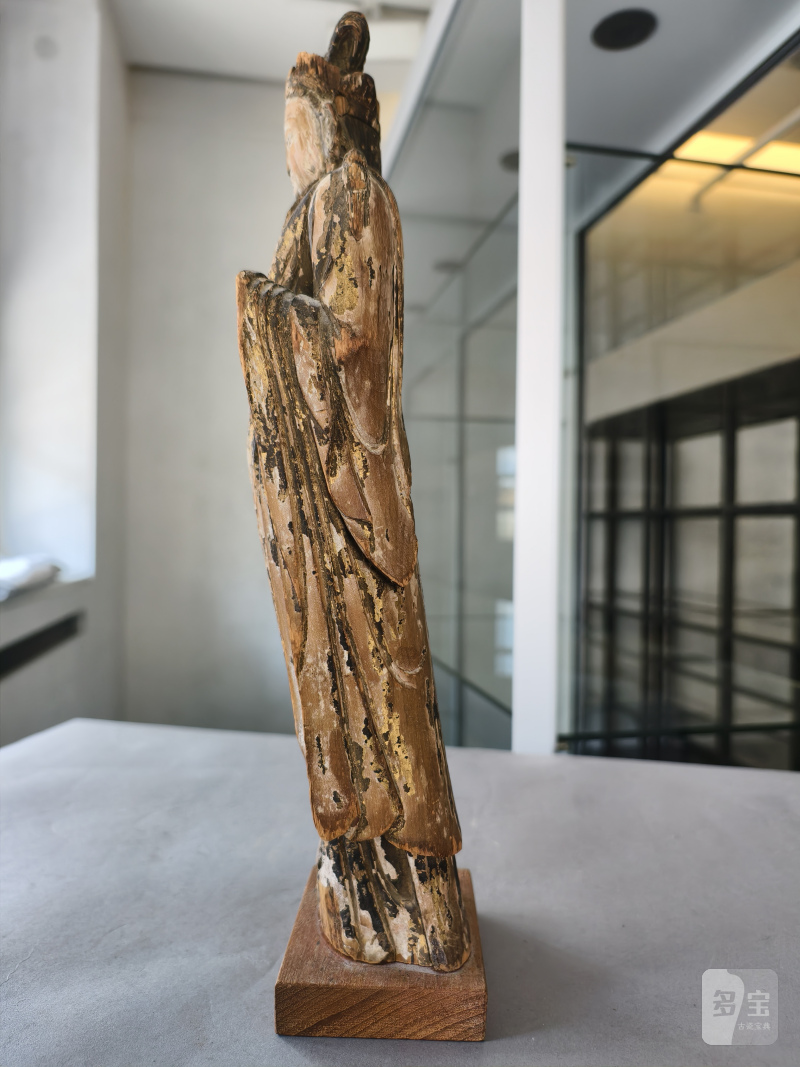 TWO WOOD FIGURES OF BODHISATTVAS - 图16